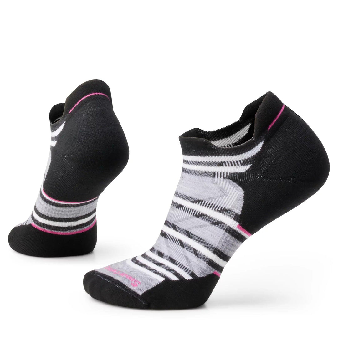 Smartwool - Women's Run Stripe Low Ankle Socks Black pic 1 - The Shoe Collective