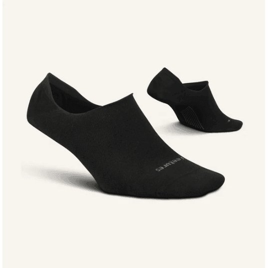 Feetures - Womens No Show Everyday Socks Black pic 1 - The Shoe Collective