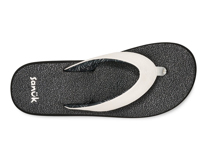 Sanuk Women's Yoga Mat II Sandal White / Black 5