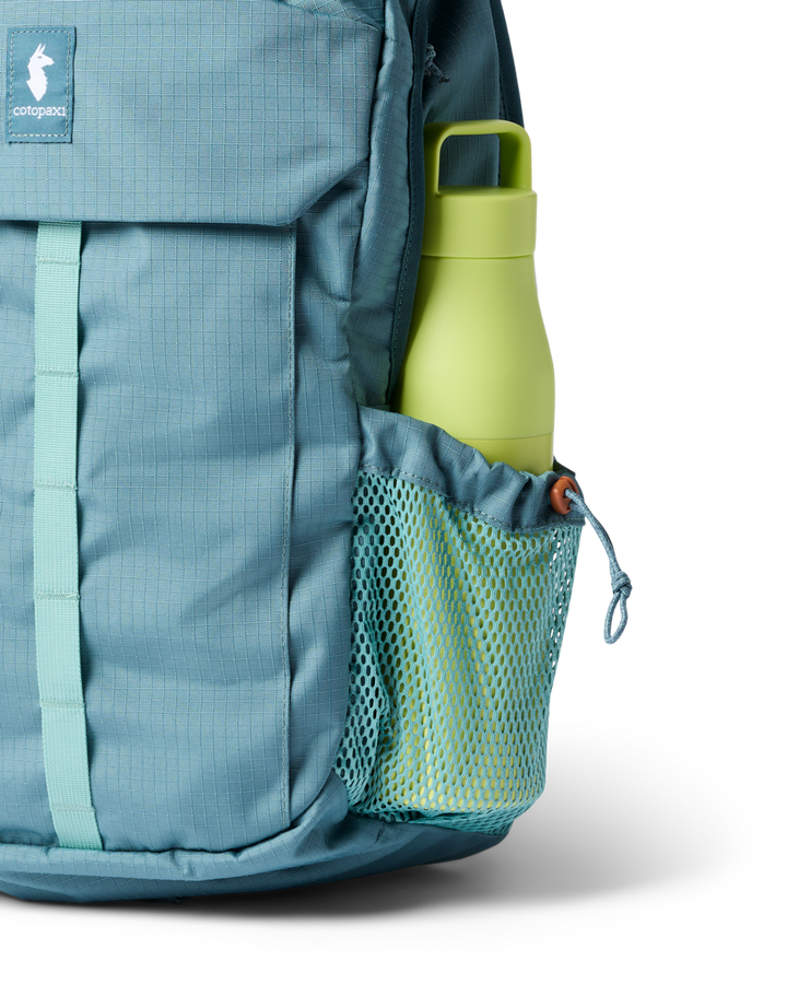 Cotopaxi Clase 28L Daypack shown in Everglade - View 3