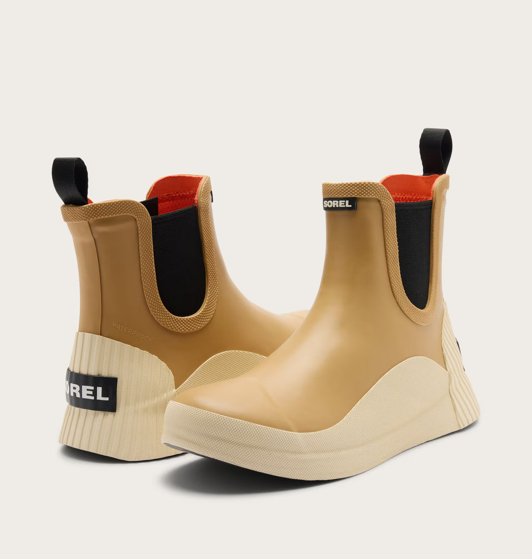 Front and Back view of SOREL Out N About IV Chelsea rain boot with pull-on opening