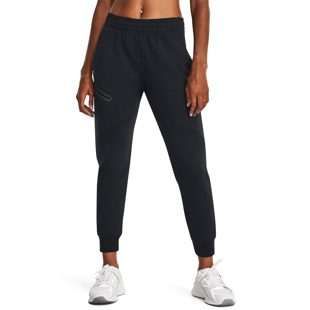 Under Armour Women’s Unstoppable Jogger in Black