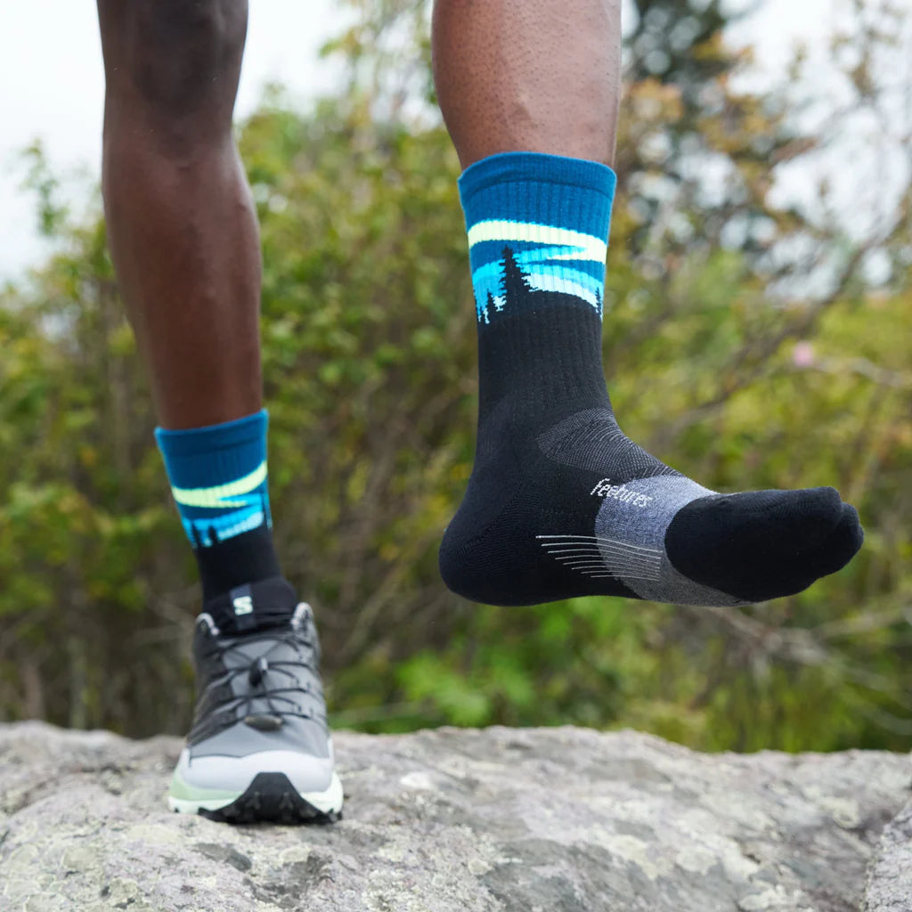 Feetures Trail Max Cushion Mini Crew - Blue Aurora 2