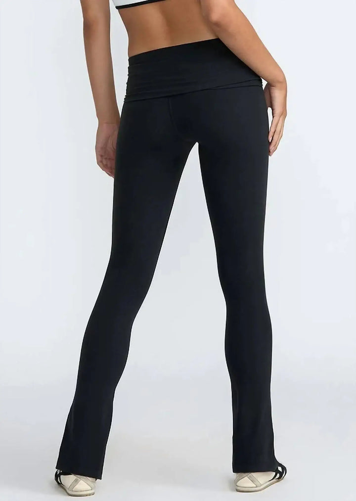 RVCA Women’s Aren Split Flare Legging black 1