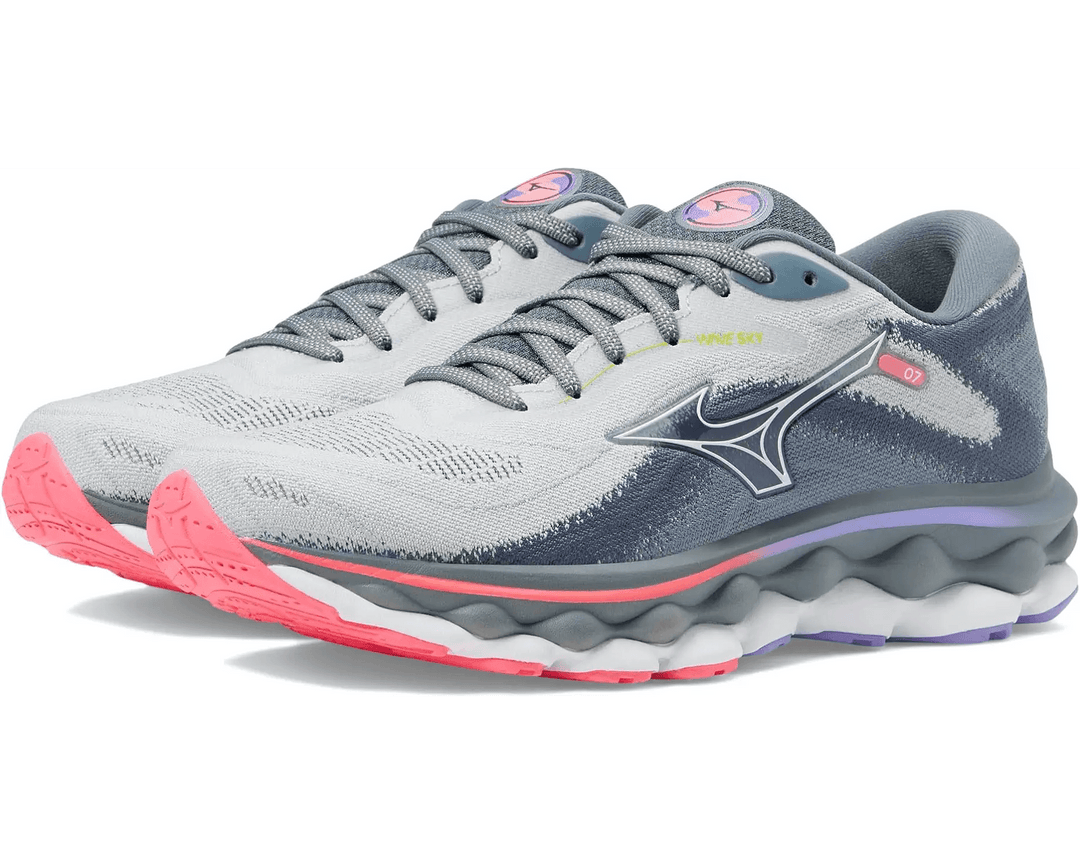 Mizuno - Mizuno Wave Sky 7 Running Shoes FINALE SALE Beveled Glass / White pic 1 - The Shoe Collective