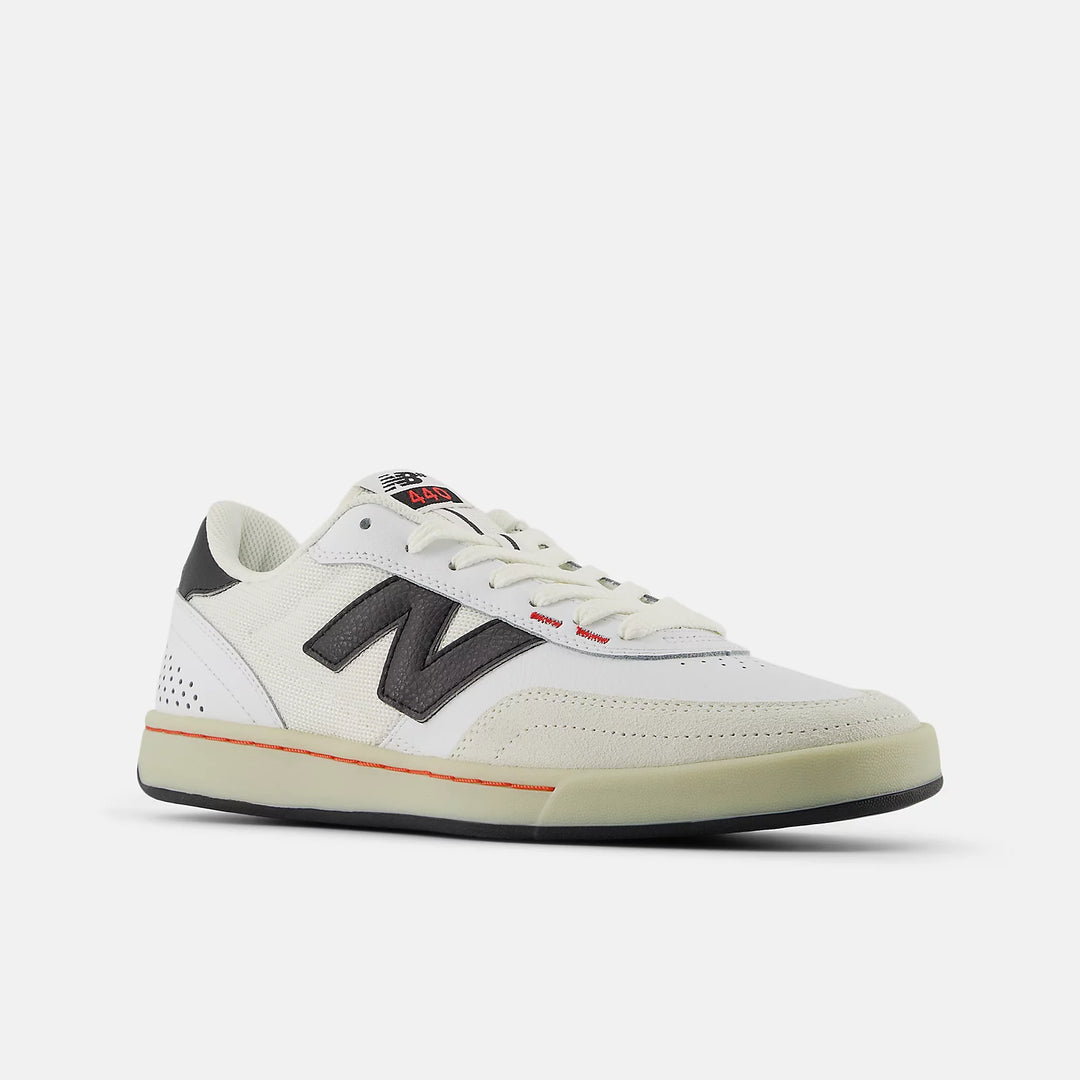 NB Numeric Men's 440 V2 Shoes White/Black
2