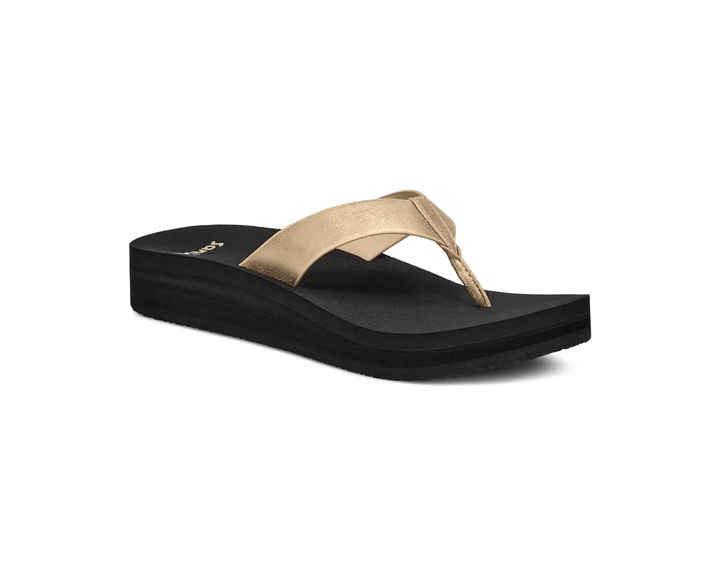 Sanuk - Sanuk Women’s Highland Metallic Sandal Champagne - The Shoe Collective