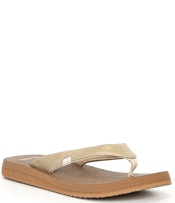 Sanuk - Sanuk Women's Yoga Mat Metallic Sandal Champagne - The Shoe Collective