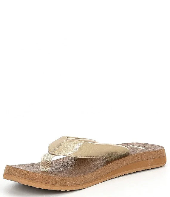 Sanuk - Sanuk Women's Yoga Mat Metallic Sandal Champagne - The Shoe Collective