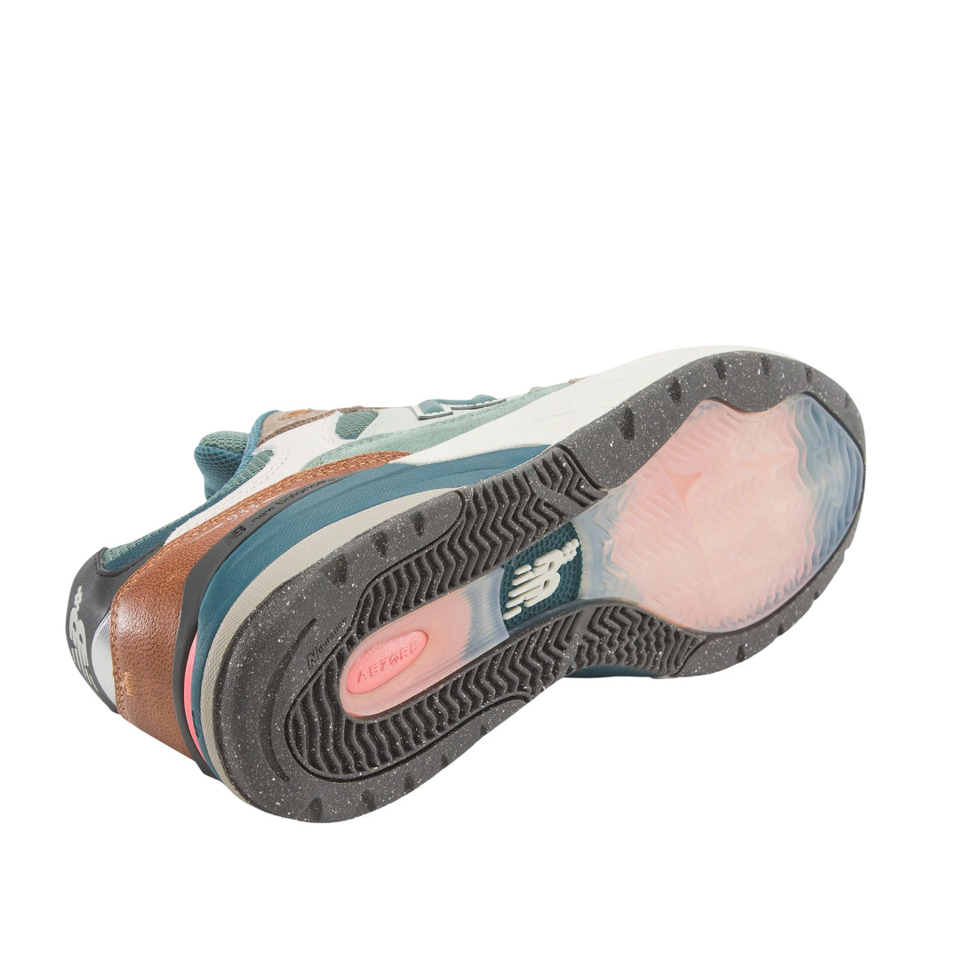 New Balance Men's Andrew Reynolds 933 - Green / Brown 6