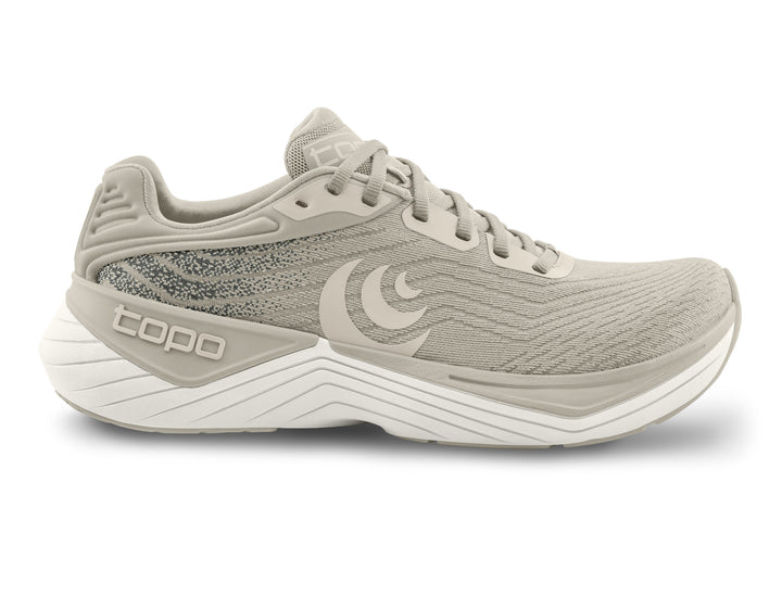 Topo Athletic Women’s Ultrafly 5 Tan / White