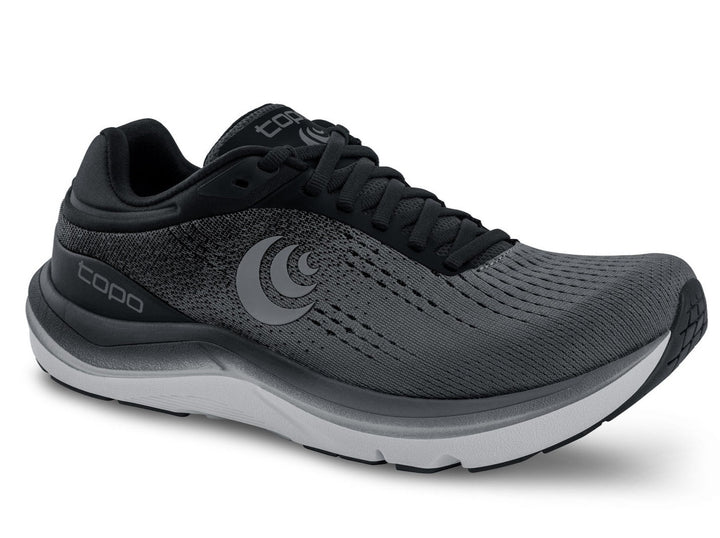 Topo Athletic Women’s Magnify 5 Running Shoe Charcoal / Black2