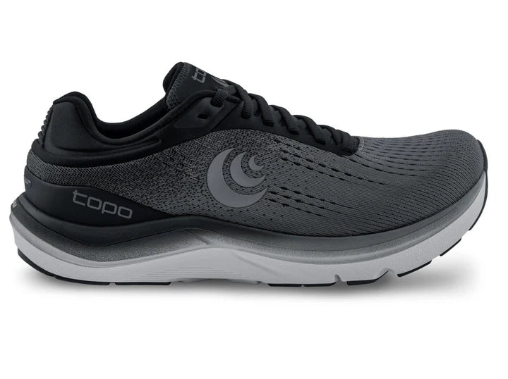 Topo Athletic Women’s Magnify 5 Running Shoe Charcoal / Black
